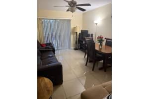 1000 W 28th St APT 8, Hialeah, FL 33010, Sold 04/24/25