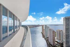 200 Biscayne Boulevard Way 5304, Miami