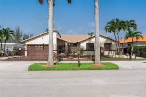 240 SW 136th Pl, Miami, FL 33184, Sold 04/14/25