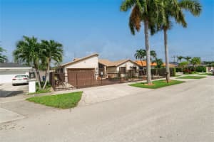 240 SW 136th Pl, Miami, FL 33184, Sold 04/14/25
