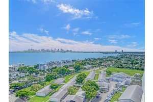 7601 E Treasure Dr 1705, North Bay Village