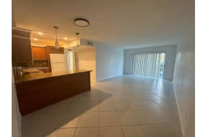 3642 Ne 171st St 306, North Miami Beach
