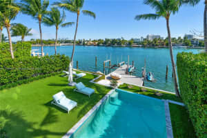 227 E Dilido Dr Miami Beach, FL 33139 - MLS#A11746447