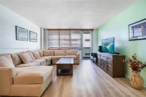 3725 S Ocean Dr APT 1023, Hollywood, FL 33019, Sold 08/13/25