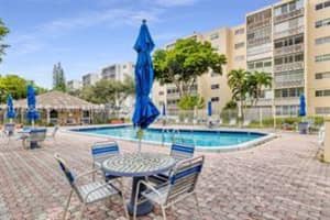 901 Ne 14th Ave 108, Hallandale Beach