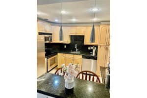 1985 S Ocean Dr 10g, Hallandale Beach