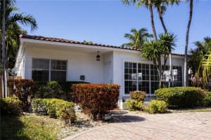 8926 Dickens Ave, Surfside
