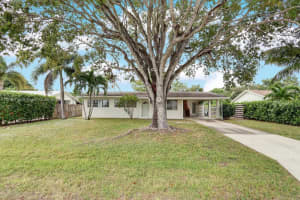 415 Pittsburgh Dr, Jupiter, FL 33458, Sold 03/27/25