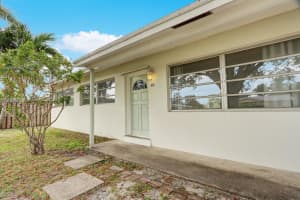 415 Pittsburgh Dr, Jupiter, FL 33458, Sold 03/27/25