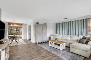 415 Pittsburgh Dr, Jupiter, FL 33458, Sold 03/27/25