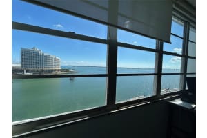 801 Brickell Bay Dr APT 1069, Miami, FL 33131, Sold 05/29/25