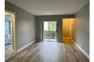 105 Gardens Dr APT 104, Pompano Beach, FL 33069, - MLS#A11746872
