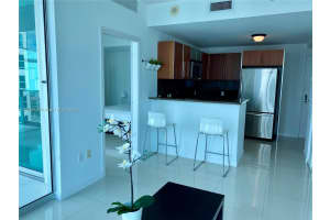 300 S Biscayne Blvd #2711, Miami, FL 33131, Sold 05/07/25