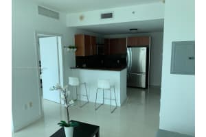 300 S Biscayne Blvd #2711, Miami, FL 33131, Sold 05/07/25