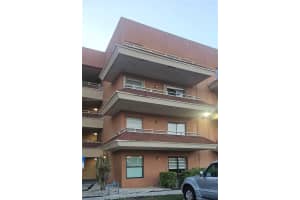 17530 NW 68th Ave APT C2001, Hialeah, FL 33015, Sold 06/05/25