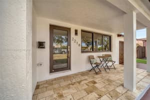 2218 Washington St, Hollywood, FL 33020, Sold 05/30/25