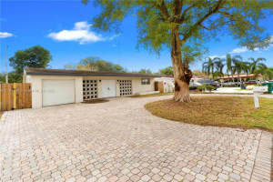 Hollywood, FL 33023, Sold 04/01/25
