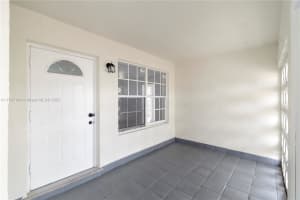 Hollywood, FL 33023, Sold 04/01/25