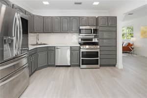 1011 S 14th Ave, Hollywood, FL 33020, Sold 04/29/25