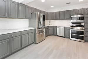 1011 S 14th Ave, Hollywood, FL 33020, Sold 04/29/25