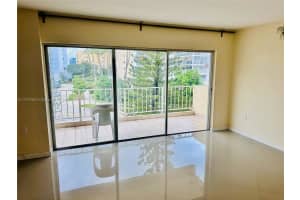 200 178th Dr, Sunny Isles Beach, FL 33160, Sold 04/15/25