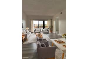 8875 Fontainebleau Blvd #202, Miami, FL 33172, Sold 05/27/25