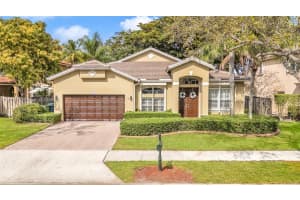 16505 Diamond Head Dr, Weston, FL 33331, Sold 06/09/25