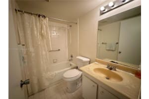 850 Sw 133rd Ter 201b Pembroke Pines, FL 33027 - MLS#A11747389