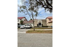 9501 Nw 18th Mnr Plantation, FL 33322 - MLS#A11747457