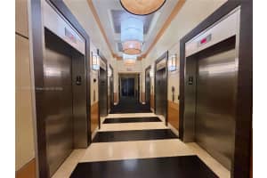 Vizcayne, 253 NE 2nd St APT 3202, Miami, FL 33132, - MLS#A11747492