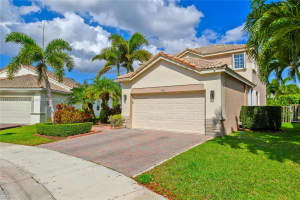 4471 Foxtail Ln, Weston, FL 33331, Sold 08/26/25