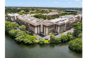 2804 N 46th Ave, Hollywood, FL 33021, Sold 03/18/25