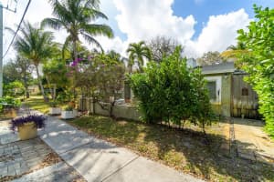 8900 NE 4th Ave, El Portal, FL 33138, Sold 05/14/25