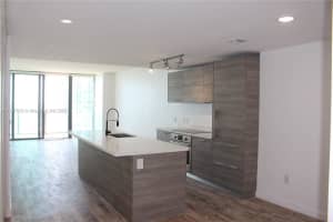 650 Ne 32nd St 3703, Miami