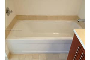 79 SW 12th St Apt 3010-S, Miami, FL 33130, - MLS#A11747645