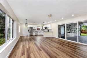 1507 Harding St, Hollywood