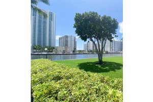 1000 Parkview Dr APT 121, Hallandale Beach, FL 33009, - MLS#A11747816