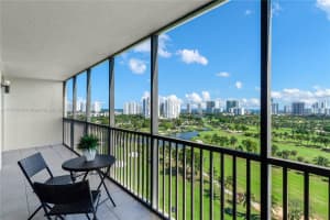 20335 W Country Club Dr APT 1706, Aventura, FL 33180, Sold 09/26/25