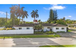 1110 S 14th Ave, Hollywood, FL 33020, Sold 05/30/25