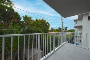 1220 71st St APT 37, Miami Beach, FL 33141, Sold 04/21/25