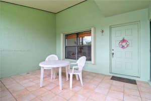 1738 E Sanderling Ln, Fort Pierce, FL 34982, Sold 03/27/25