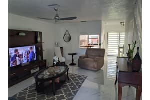 290 NW 106th Ave #0, Pembroke Pines, FL 33026, Sold 04/15/25