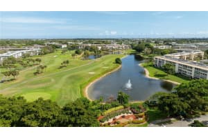 2201 Lucaya Bnd M2, Coconut Creek