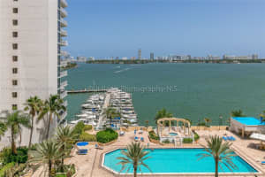 7601 E Treasure Dr 1108, North Bay Village