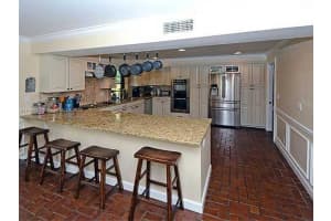 720 Mockingbird Ln, Plantation, FL 33324, Sold 04/29/25