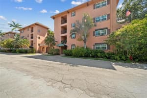 620 Tennis Club Dr 311, Fort Lauderdale