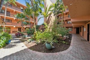 620 Tennis Club Dr 311 Fort Lauderdale, FL 33311 - MLS#A11748202