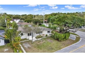 5701 SW 50th Ter, Miami, FL 33155 - MLS#A11748227