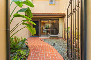 9809 Costa Del Sol Blvd # E-102, Doral, FL 33178, Sold 06/30/25