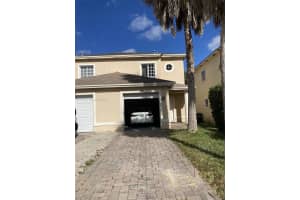 5611 Taylor St, Hollywood, FL 33021, Sold 04/01/25